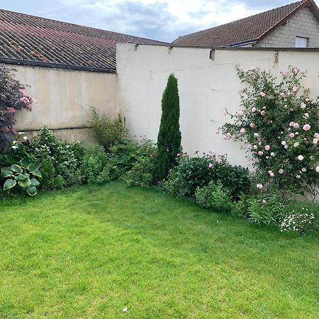 Le Claugi Villa Damery  Exteriör bild